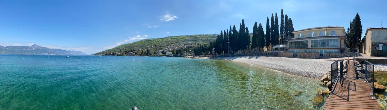 Hotel Baia Dei Pini Torri Del Benaco Buitenkant foto